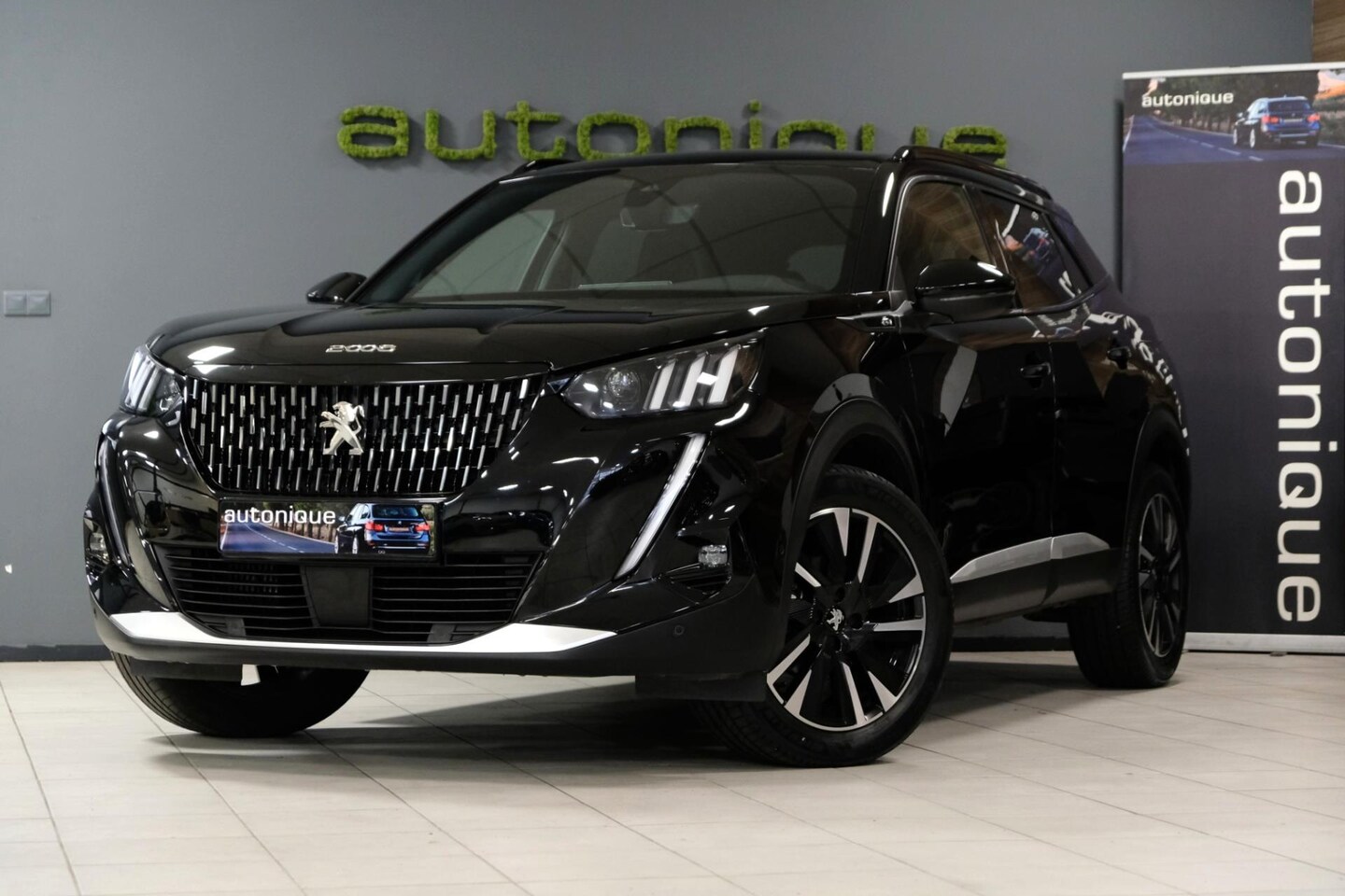Peugeot 2008 - 1.2 PureTech GT *43.090km* Stoelverwarming/Leder|Alcantara/Navi/Camera - AutoWereld.nl