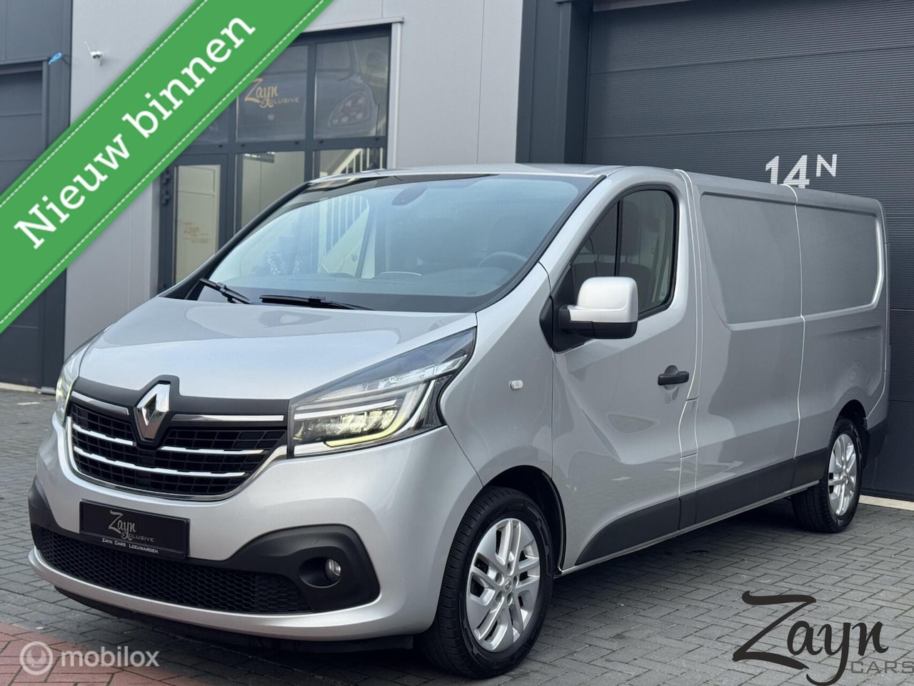 Renault Trafic - bestel 2.0 dCi 145 T29 L2H1 Luxe Camera LED - AutoWereld.nl