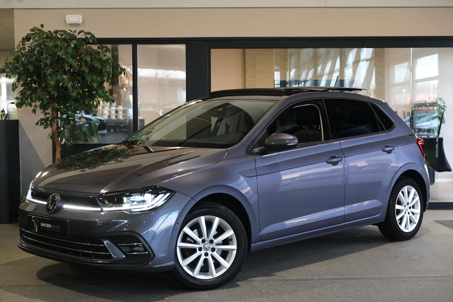 Volkswagen Polo - 1.0 TSI Style DSG 110PK Pano IQ Led Cam Keyless Navi - AutoWereld.nl