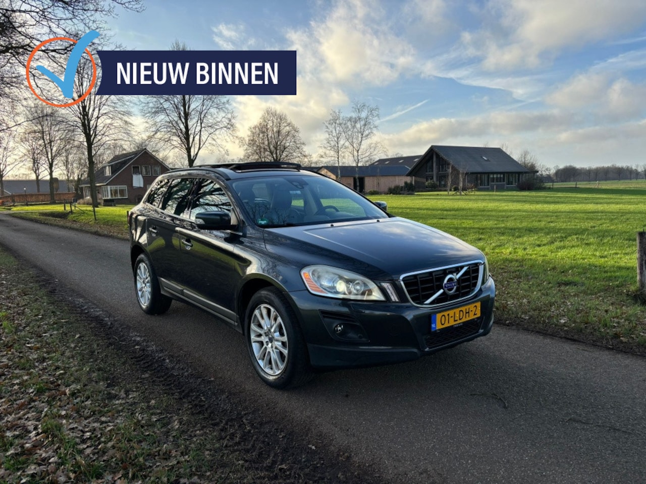 Volvo XC60 - 2.4 D5 AWD Momentum - AutoWereld.nl