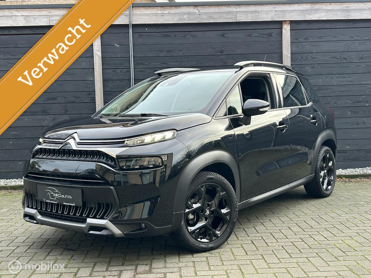 Citroën C3 Aircross - 1.2 PureTech Max 110 PK 17" LM / FM nav / camera / LED - AutoWereld.nl