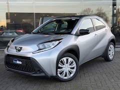 Toyota Aygo X - 1.0 VVT-i MT PLAY | Camera | Key-less | Carplay | Vouwdak | Panorama Interesse, Proefrit?