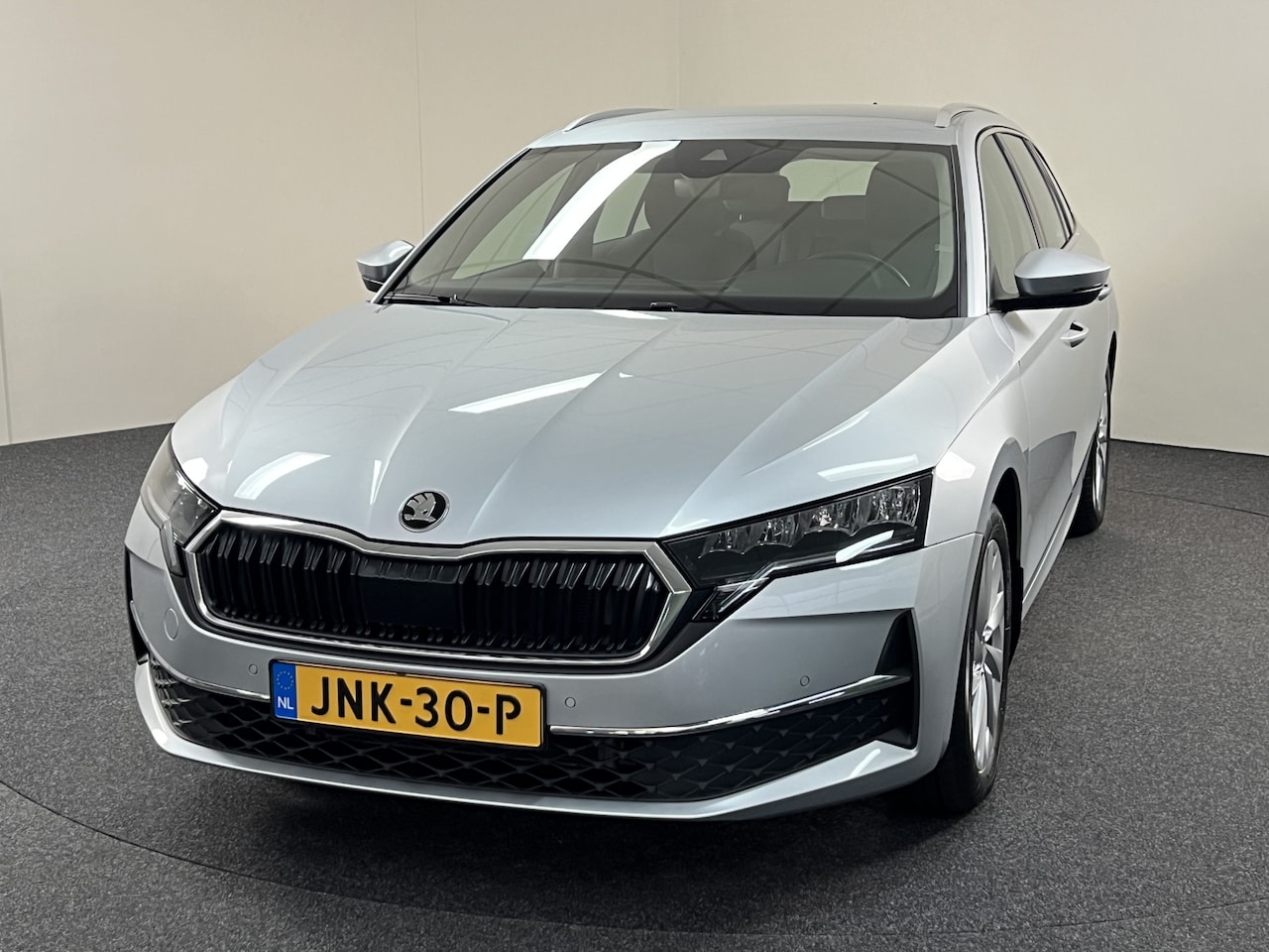 Skoda Octavia Combi - 1.5 TSI MHEV Business Selection Camera / PDC / Trekhaak / Stoel & Stuurverw. / Carplay / S - AutoWereld.nl