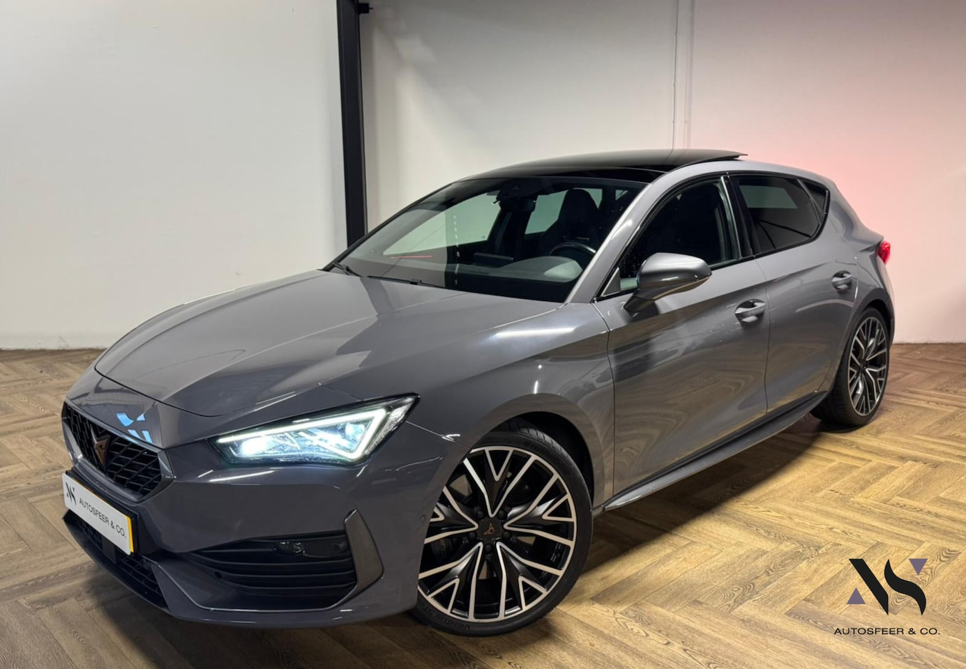 CUPRA Leon - CUPRA 2.0 TSI VZ 300PK PANO KEYLESS VOL' - AutoWereld.nl