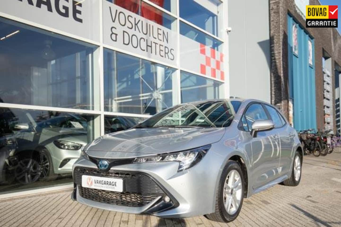 Toyota Corolla - 1.8 Hybrid Dynamic | MY22 | Parkpilot | Carplay | Stoelverwarming - AutoWereld.nl