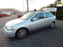 Opel Astra - 1.6-16V Sport Edition II