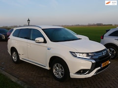 Mitsubishi Outlander - 2.4 PHEV AUT Pure HYBRIDE 4WD *9799*NETTO*2021