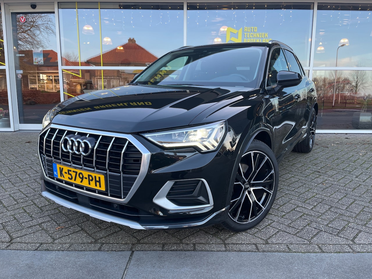 Audi Q3 - 35 TFSI Pro Line business 35 TFSI Pro Line business - AutoWereld.nl