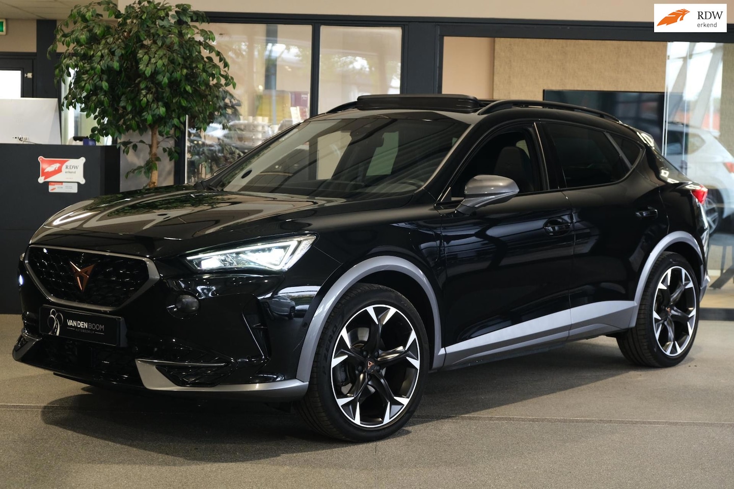 CUPRA Formentor - 1.4 e-Hybrid 204PK Pano Vol Leder 360Cam - AutoWereld.nl