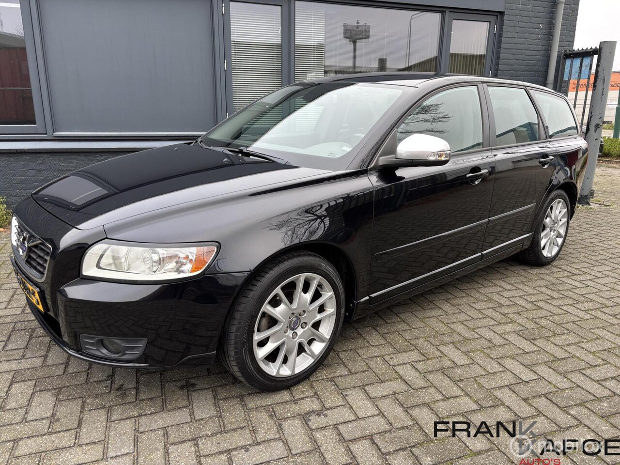 Volvo V50 - 2.0 Sport ECC Cruise 17"LM Bl.tooth Alu.inleg Stof/leder Trekh. - AutoWereld.nl