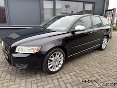 Volvo V50 - 2.0 Sport ECC Cruise 17"LM Bl.tooth Alu.inleg Stof/leder Trekh