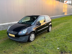 Ford Fiesta - 1.3-8V Cool & Sound|Airco|APK|Nieuwe Koppeling|