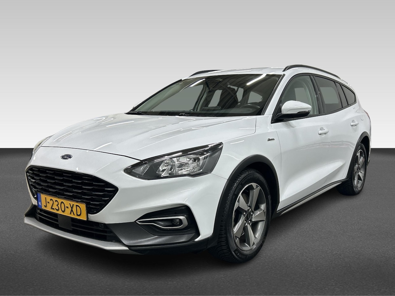 Ford Focus Wagon - 1.0 EcoBoost Hybrid 125PK ACTIVE BUSINESS NAVI CAMERA WINTERPACK TREKHAAK - AutoWereld.nl