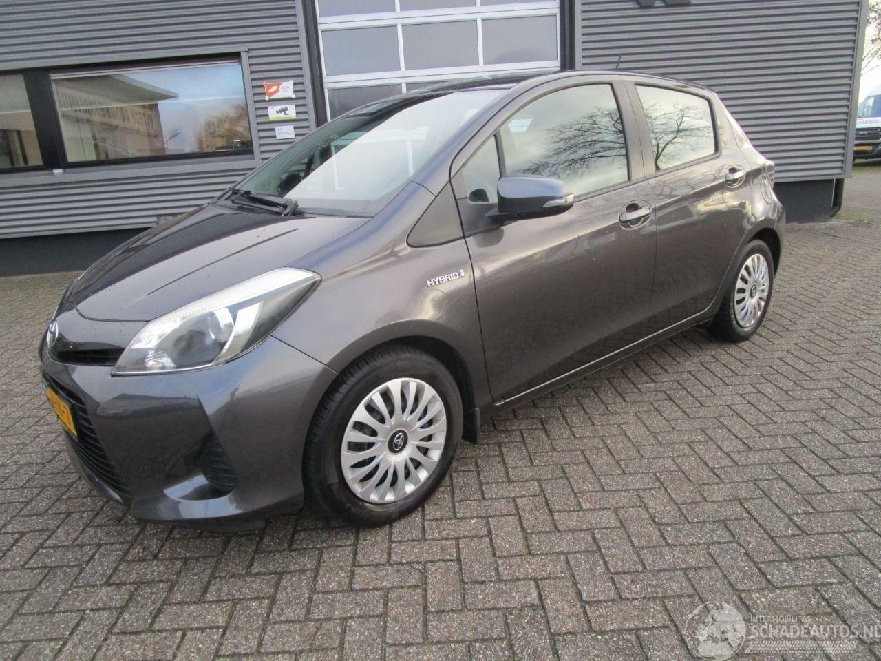 Toyota Yaris - 1.5 Full Hybrid Aspiration 1.5 Full Hybrid Aspiration 5drs - AutoWereld.nl