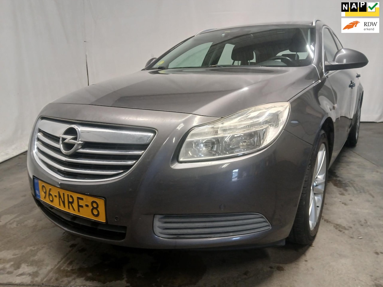 Opel Insignia Sports Tourer - 1.6 T Sport - Schade - AutoWereld.nl
