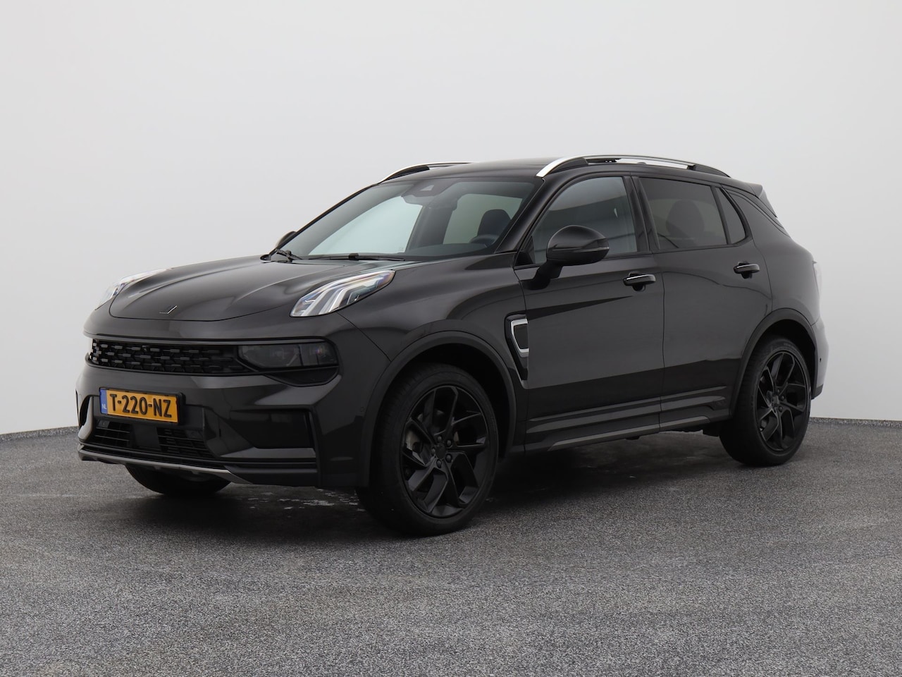 Lynk & Co 01 - 1.5 Plug-in Hybrid | 360° | BLACK | ZWARTE HEMEL | NLD AUTO - AutoWereld.nl
