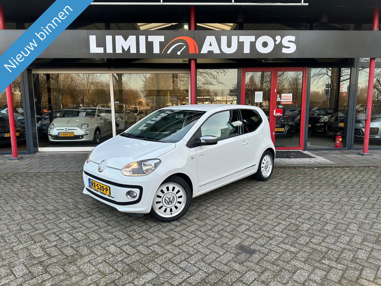 Volkswagen Up! - 1.0 high up! BlueMotion Airco/Pdc/Navi/St.verwarming/Apk - AutoWereld.nl