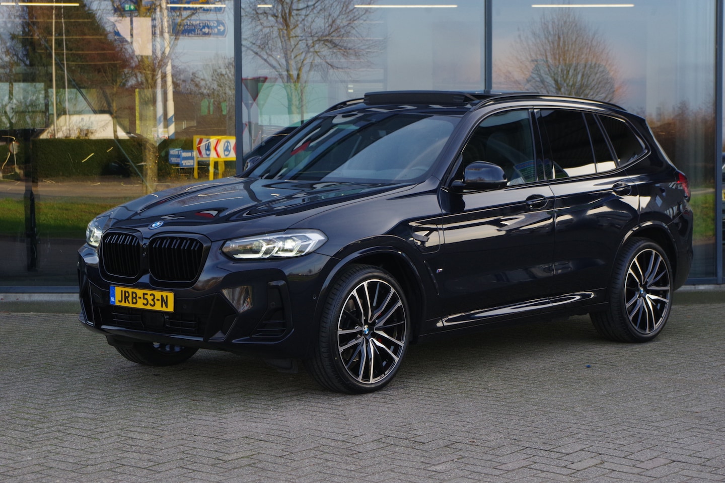 BMW X3 - xDrive30e 293 PK High Executive PHEV, Trekhaak, Panoramadak, Head-Up, 360 Camera, Adap. Cr - AutoWereld.nl