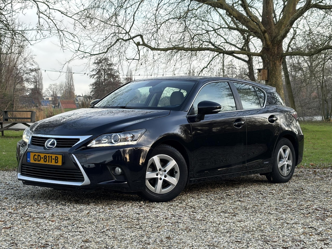 Lexus CT 200h - Business Line, Camera, Navi, 1e Eigenaar - AutoWereld.nl