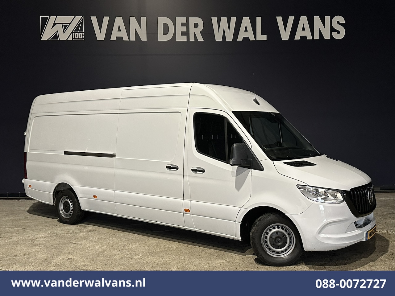 Mercedes-Benz Sprinter - 316 CDI 164pk L3H2 Euro6 Airco | Leder | AMG grill Bijrijdersbank - AutoWereld.nl