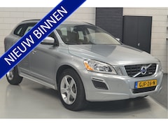 Volvo XC60 - 2.0 T5 R-Design // LEDER // CLIMA // PDC // STOELVERWARMING // TREKHAAK // EL. ACHTERKLEP