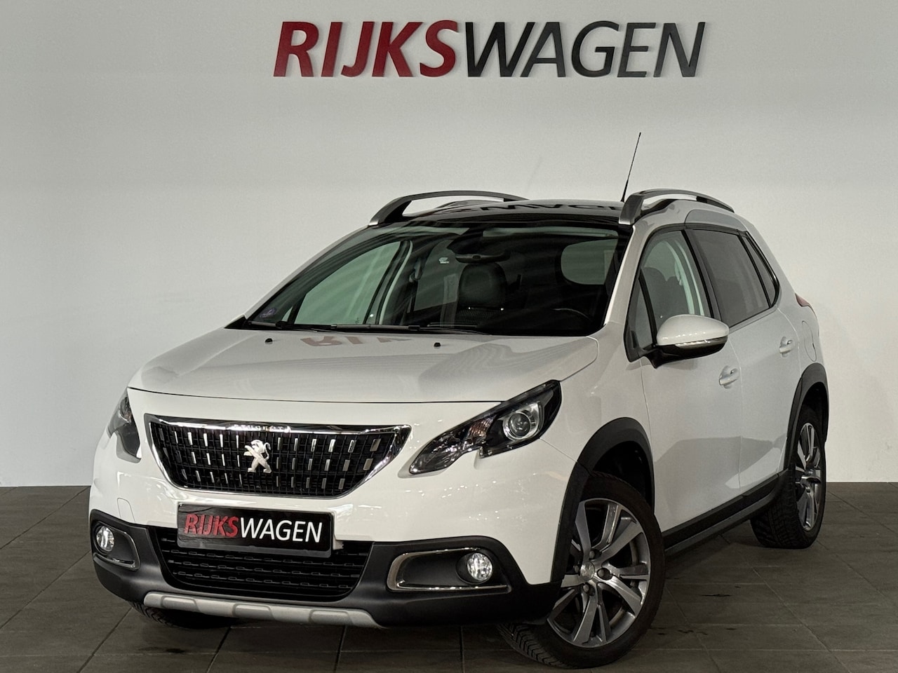 Peugeot 2008 - 1.2 PureTech Allure/Autm/Pano/CarPlay/1/2 Leer/ LED/ - AutoWereld.nl