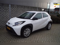 Toyota Aygo X - 1.0 VVT-i MT 5 Deurs Airco Elektrische Ramen Adaptieve Cruise Rijbaan Assist DAB Verkeersb