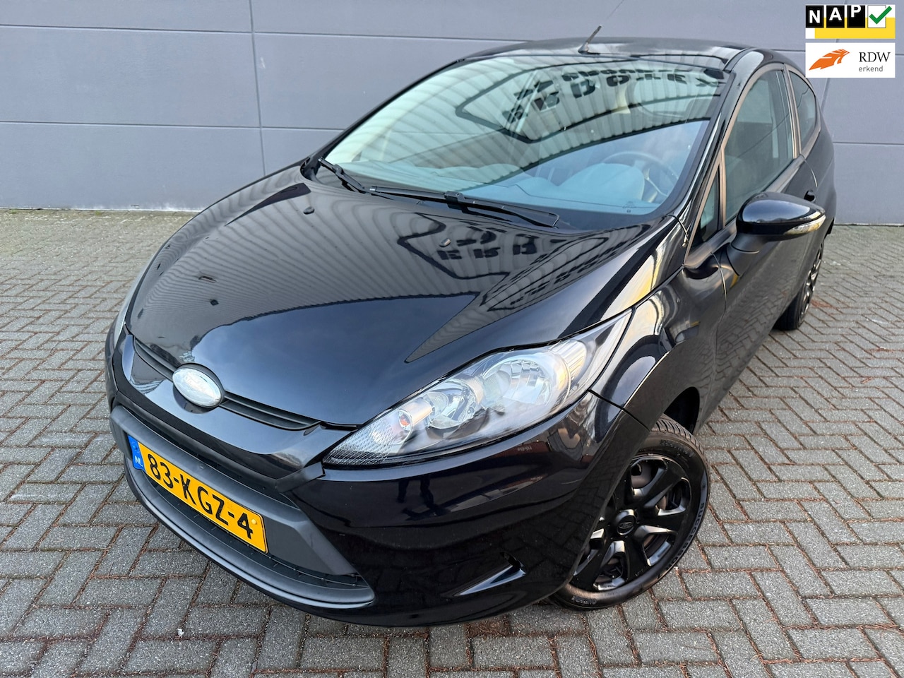 Ford Fiesta - 1.25 Limited*AIRCO*NEW APK*NAP*ELKT-RAAM*Bluetooth - AutoWereld.nl