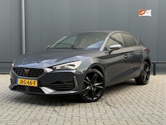 CUPRA Leon - 1.4 e-Hybrid VZ 245pk 2021 | Sfeerverlichting | Stoelverwarming | Navi | 19"