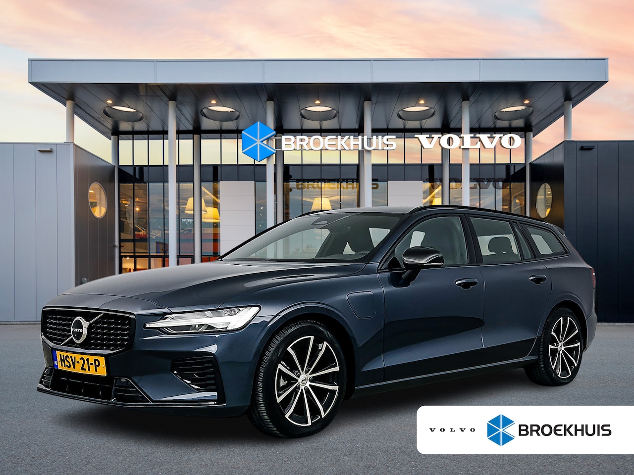 Volvo V60 - T6 Recharge Plus Dark | 18" | Sportstoelen | 360 Camera | Trekhaak | Elektrisch verstelbar - AutoWereld.nl