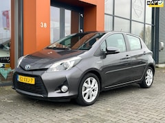 Toyota Yaris - 1.5 Full Hybrid|Aut.|Cruise|Trekhaak|LED|BT|CAM