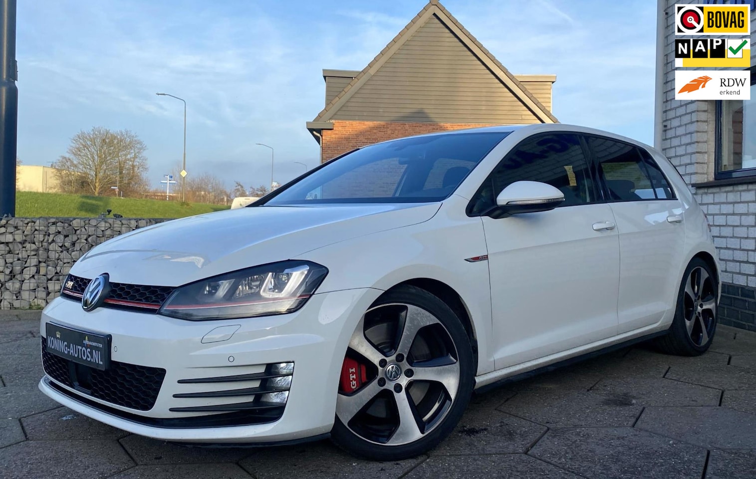 Volkswagen Golf - 2.0 TSI GTI Performance Executive/ Cam/ Prem. Audio/ DAB/ Privacy/ NAP - AutoWereld.nl