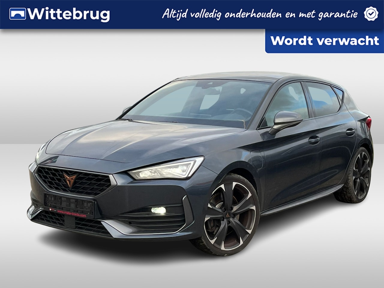 CUPRA Leon - 1.4 e-Hybrid VZ 245pk DSG Performance / Panorama dak / 19'' LMV / Parkeersensoren voor en - AutoWereld.nl