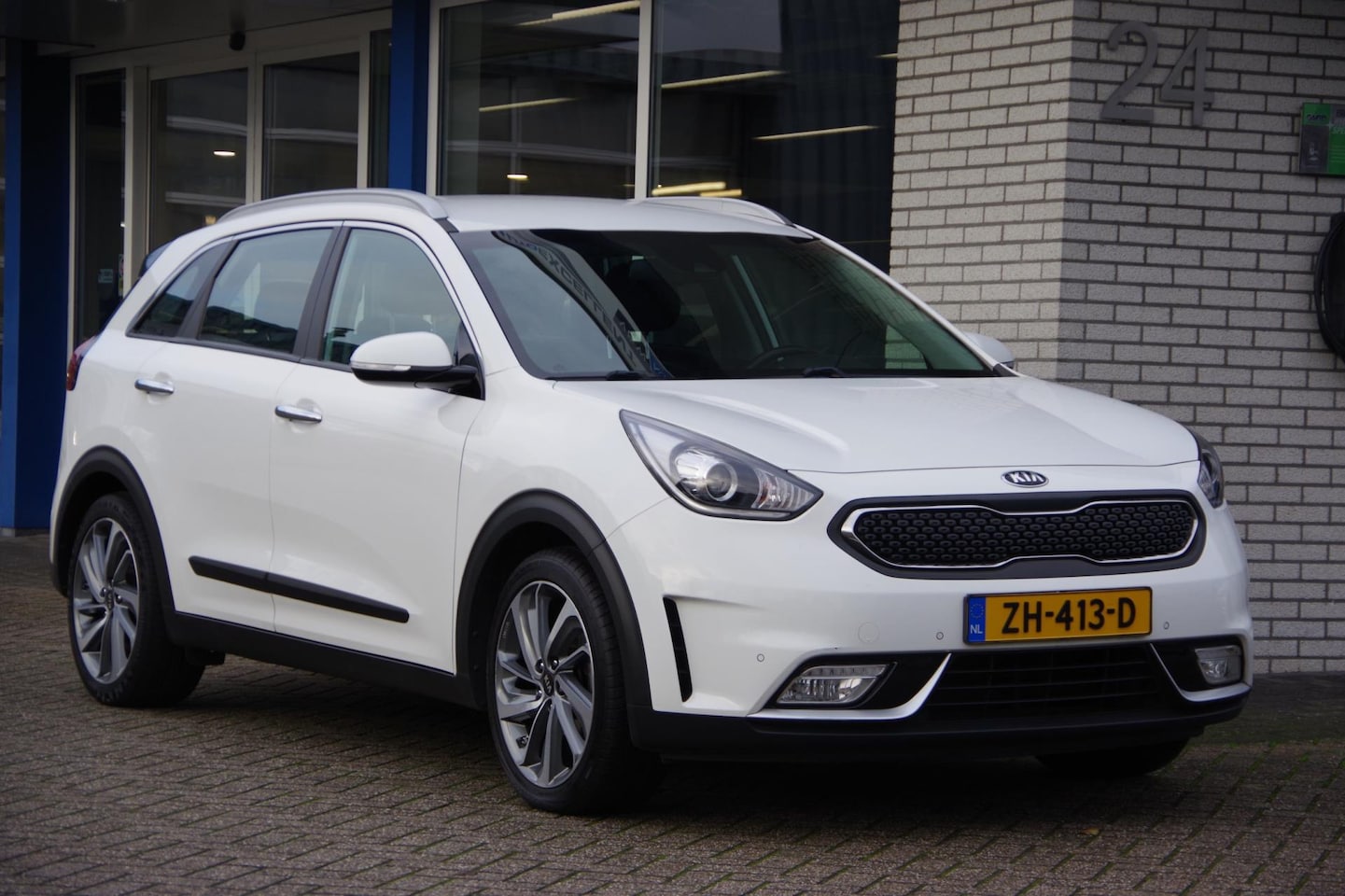 Kia Niro - 1.6 GDi Hybrid ExecutiveLine Carplay Trekhaak Camera - AutoWereld.nl
