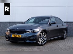 BMW 3-serie - 330e High Ex M-Sport Frozen / Glazen dak / Adaptief onderstel / Electrische stoelen /