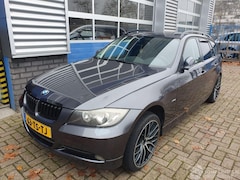 BMW 3-serie Touring - 320i High Executive Automaat Schadevrij