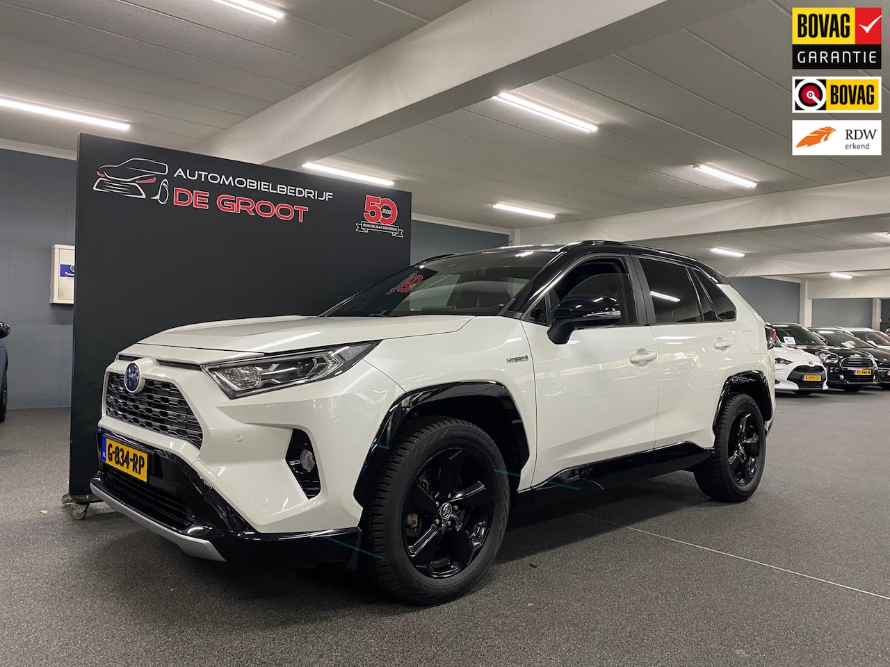 Toyota RAV4 - 2.5 Hybrid Bi-Tone/ Automaat/ eerste eigenaar/ Achteruitrijcamera/ Pano/ Trekhaak/ Apple c - AutoWereld.nl
