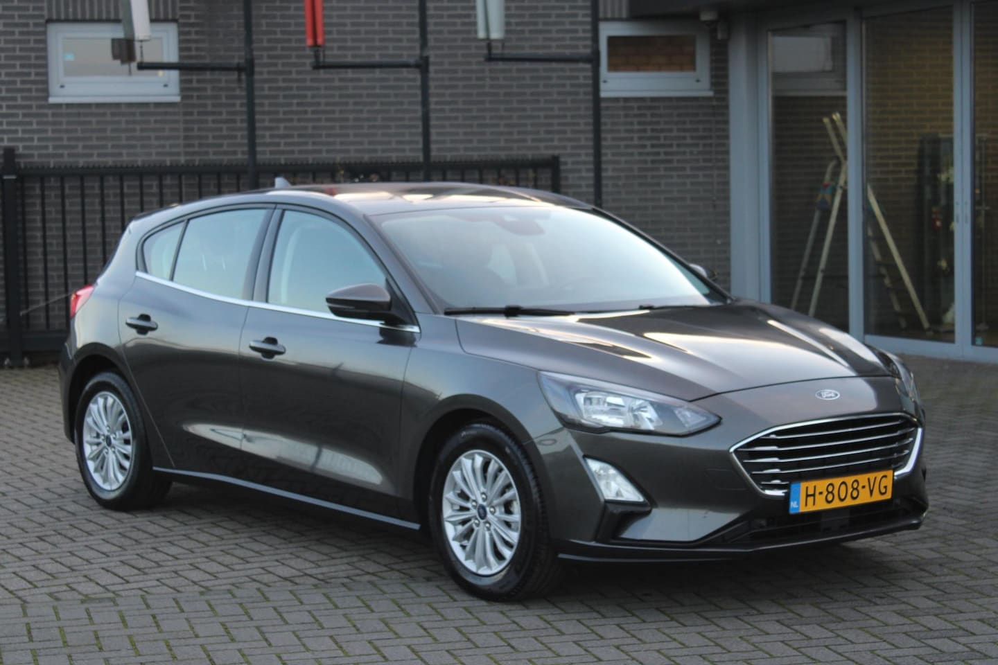 Ford Focus - 1.0 EcoBoost Titanium Business Trekhaak - AutoWereld.nl