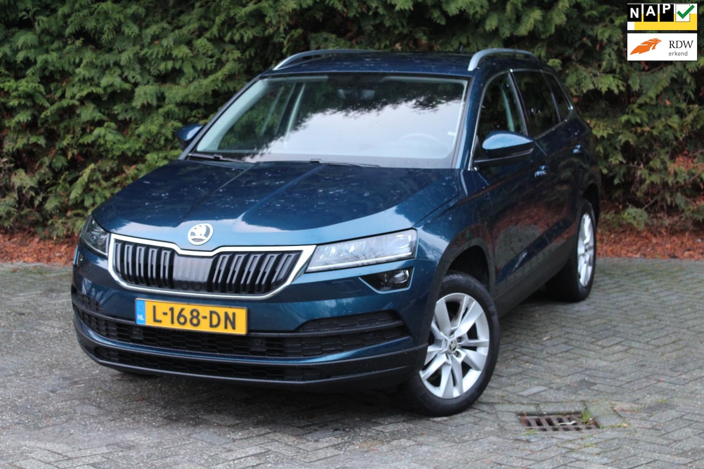 Skoda Karoq - 1.0 TSI Business Edition Plus 110PK | Parkeercamera | Apple/Android Carplay | Climate Cont - AutoWereld.nl