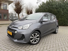 Hyundai i10 - 1.0i, Clima, Cruise Control, Navigatie, Parkeersensoren, LM-velgen 15", Stoelverwarming, S