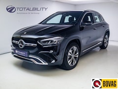 Mercedes-Benz GLA-Klasse - 250 e Luxury Line automaat 218 PK | Facelift | Elec. wegklapbare trekhaak | Adap. Cruise |