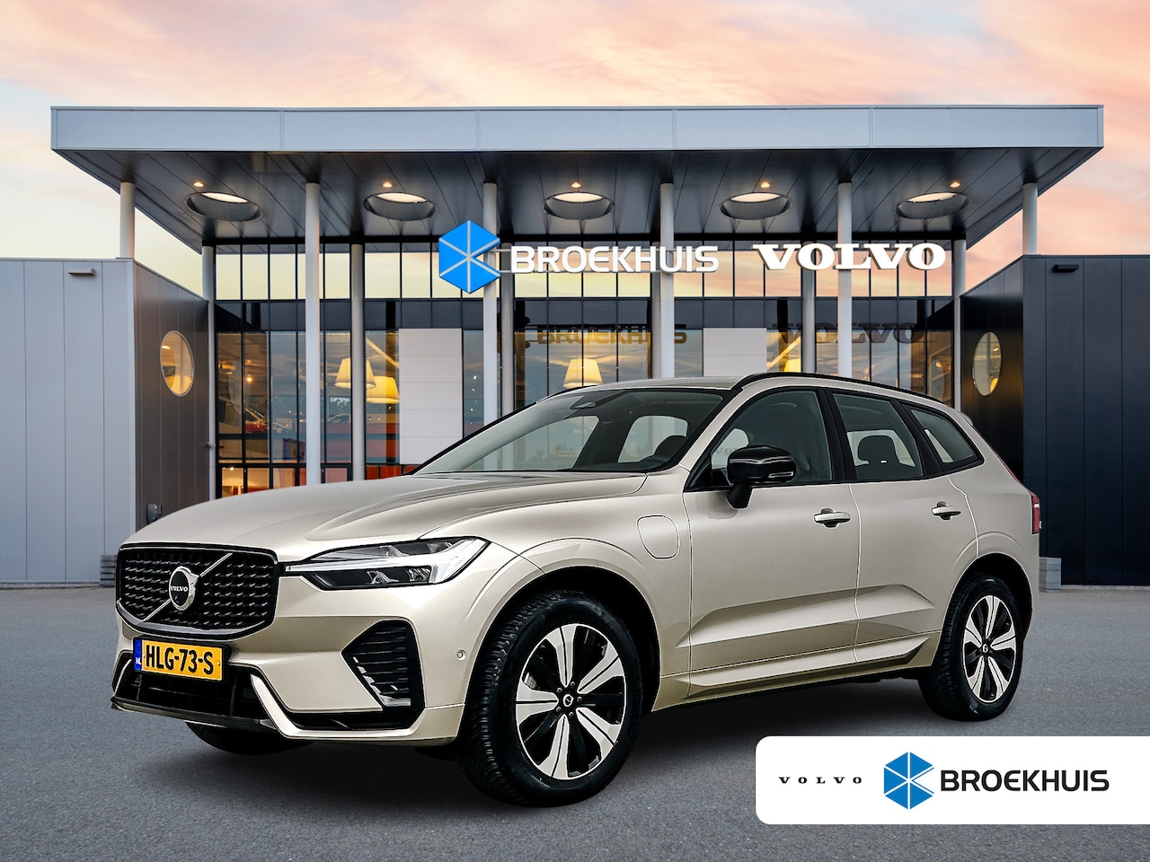 Volvo XC60 - T6 Recharge Plus Dark | 19" Allseason | 360 Camera | Trekhaak | Panoramadak | Harman Kardo - AutoWereld.nl