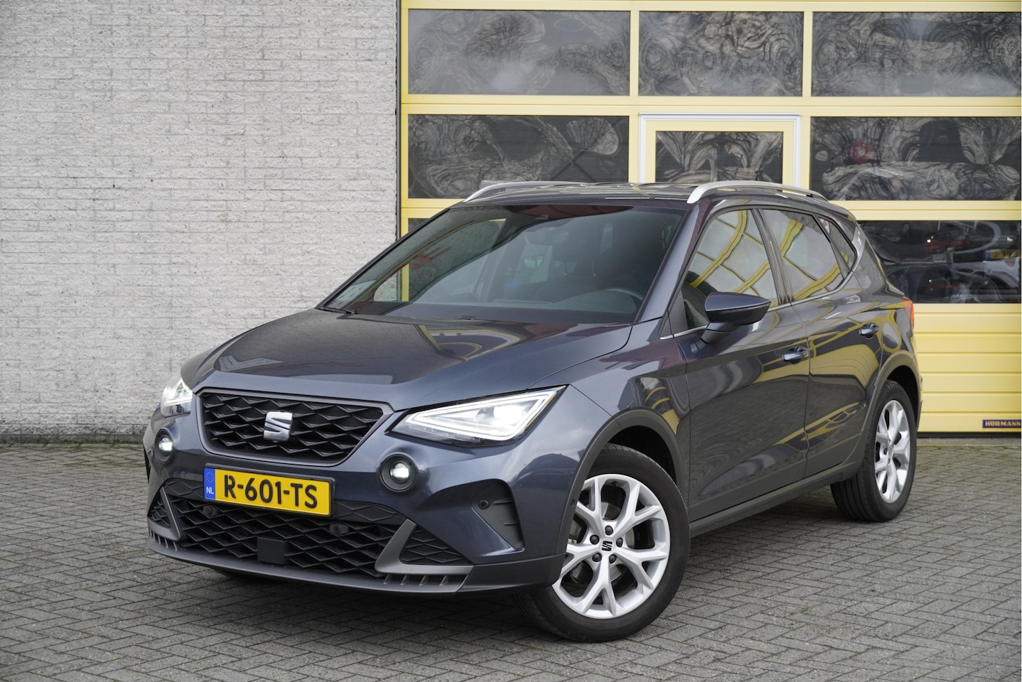 SEAT Arona - 1.0 TSI FR Business Intense BJ2022 Lmv 17" | Led V+A | Pdc | Navi | Achteruitrijcamera | A - AutoWereld.nl