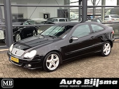 Mercedes-Benz C-klasse Sportcoupé - 180 K. Automaat, airco, cruise, nette auto, trekhaak