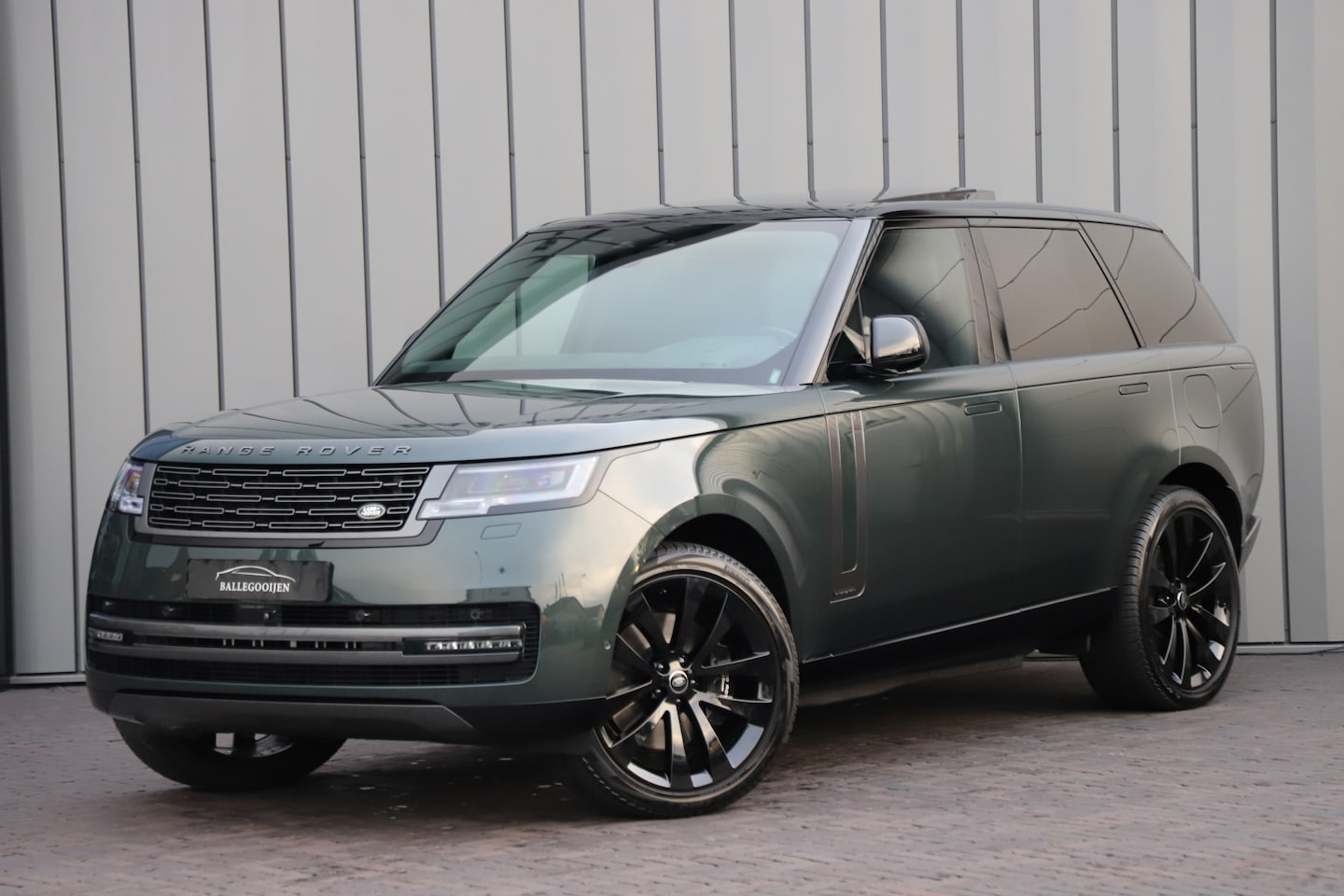 Land Rover Range Rover - 3.0 P550e Autobiography | 550PK | Achterasbesturing | Massage | Head-up | Luchtvering | Ke - AutoWereld.nl