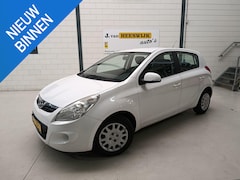 Hyundai i20 - 1.4i i-Motion Airco | automaat | Cv op Afstand