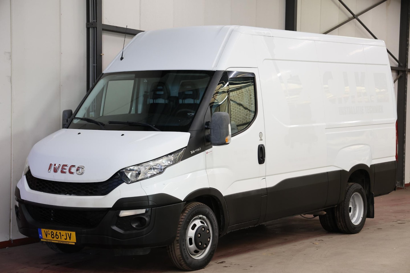 Iveco Daily - 35C13V DUBBEL LUCHT 3500KG TREKHAAK - AutoWereld.nl