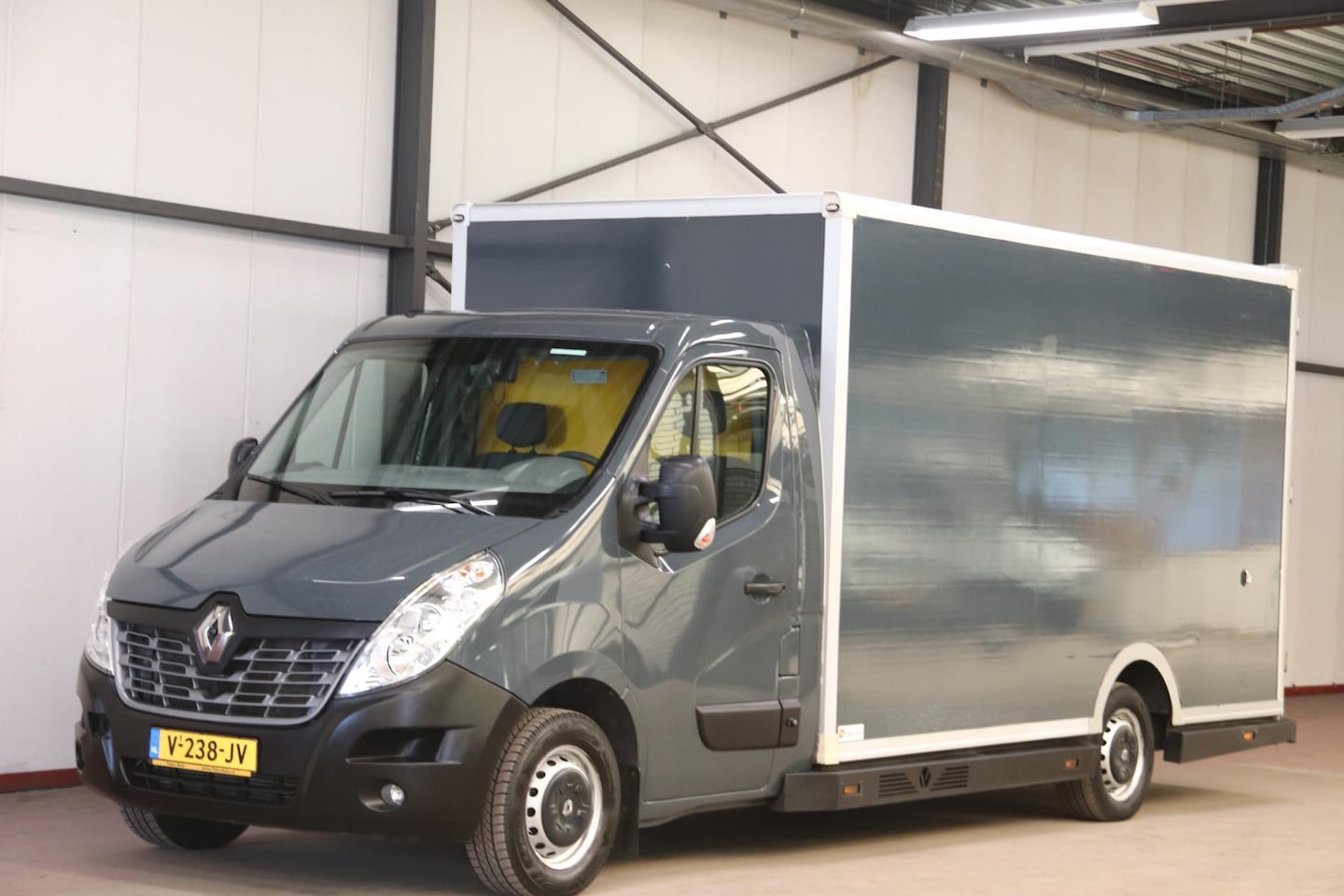 Renault Master - 2.3 dCi AUTOMAAT LOWLINER VERKOOPWAGEN Lange Versie - AutoWereld.nl
