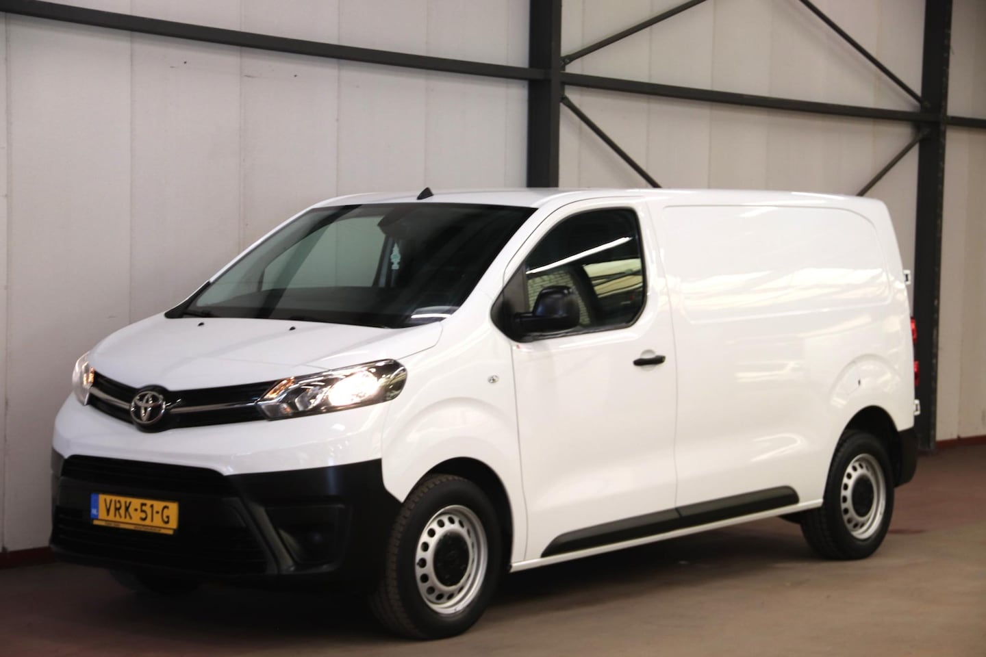 Toyota ProAce Worker - D-4D 145PK L2H1 LANG EURO 6 - AutoWereld.nl