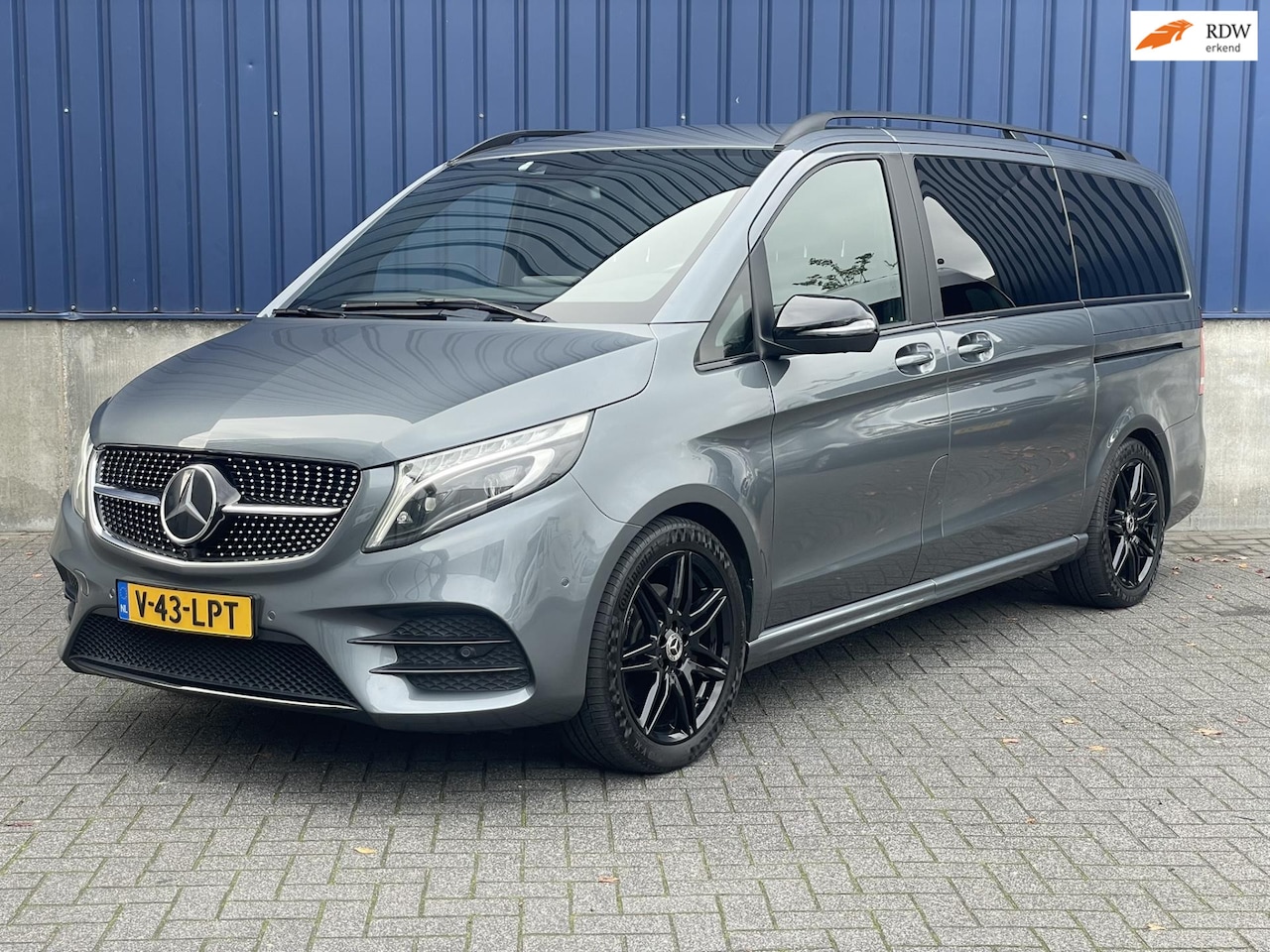 Mercedes-Benz V-klasse - V250d Exclusive Edition // Panoramadak // Alcantara Hemel // Full Options - AutoWereld.nl